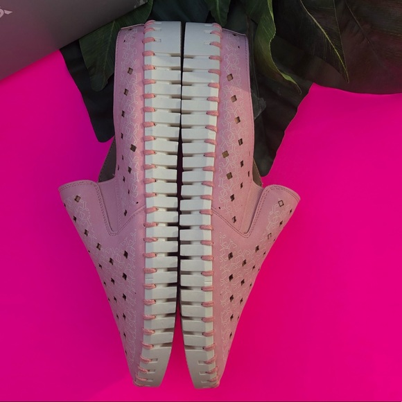 SOLE LIFT WIDE WIDTH SLIP-ONS - Picture 6 of 10